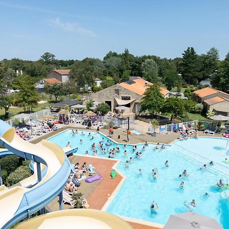 Camping Rcn La Ferme Du Latois Coëx Екстериор снимка